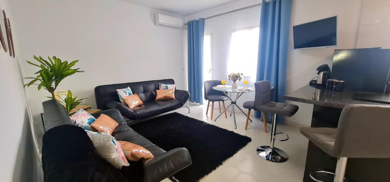 Precioso Apartamento Con Piscinas Y Vistas Al Mar. Benalmádena Esterno foto