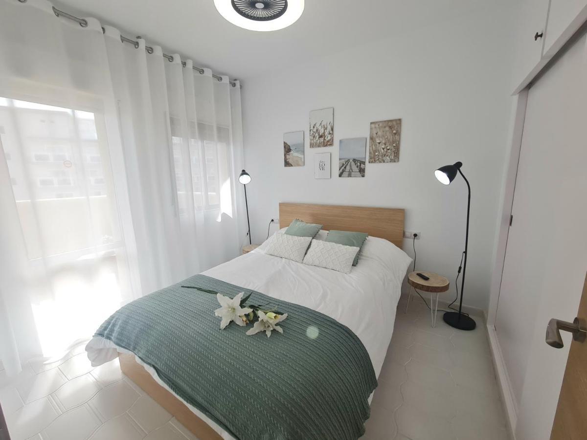 Precioso Apartamento Con Piscinas Y Vistas Al Mar. Benalmádena Esterno foto