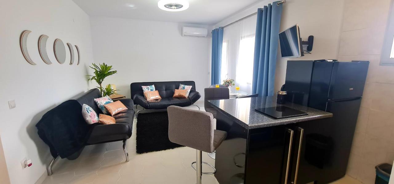 Precioso Apartamento Con Piscinas Y Vistas Al Mar. Benalmádena Esterno foto